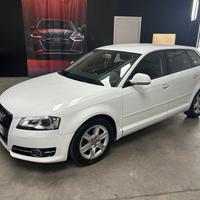 Audi A3 Cabrio 1.6 TDI 105 CV CR Attraction
