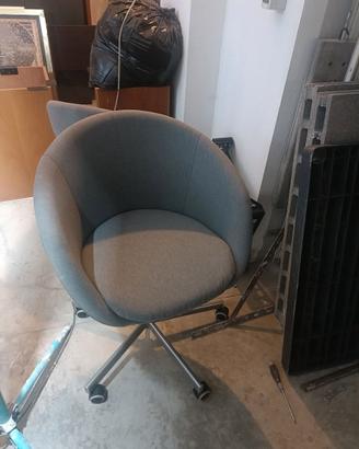 Scrivania ufficio + poltrone ufficio