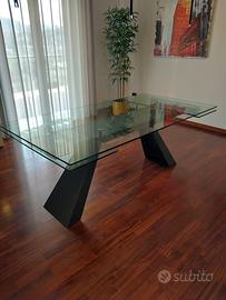 Tavolo in vetro