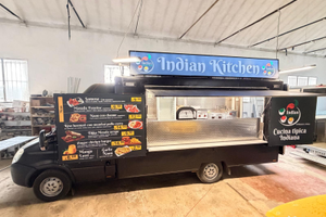 Autonegozio paninoteca ambulante food truck