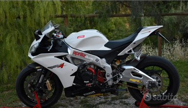 Aprilia rsv4 R aprc