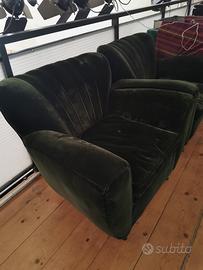 Coppia poltrone forma conchiglia