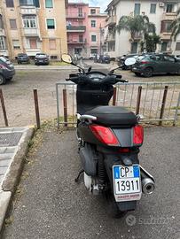 YAMAHA X MAX 250