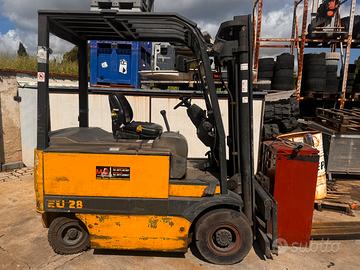 2 muletti e Transpallet elettrico Linde Mt litio