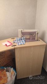 macchina da cucire Necchi 