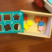 Scatola con Forme in Legno ad Incastro