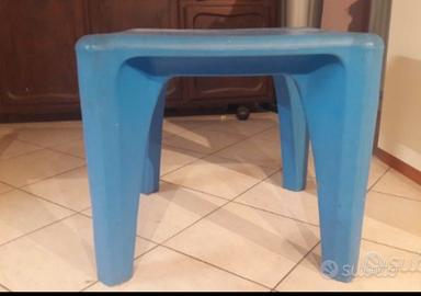 Tavolo con sedie per bambini