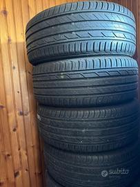 Pneumatici Bridgestone misura 215/50 R18