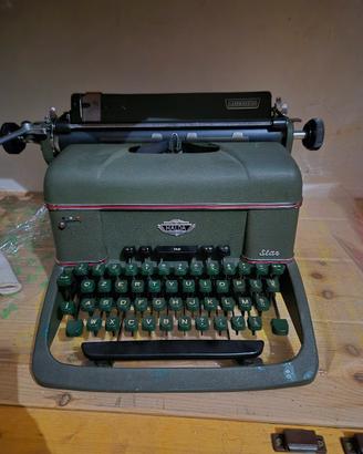 Macchina da scrivere Halda Star