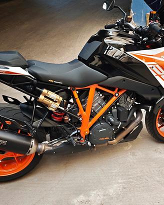 KTM SUPERDUKE GT - FULL
