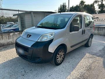 Peugeot Bipper 1.3 HDi 75CV Aut. - 2012 *Cambio ?