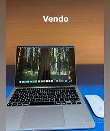 Macbook air 256 GB, CHIP M4 2025 + magic mouse