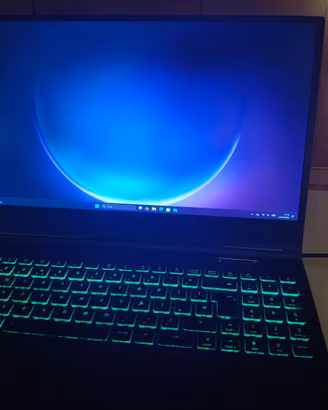 XMG CORE 15, AMD RYZEN 7, NVIDIA RTX 2060 REFRESH