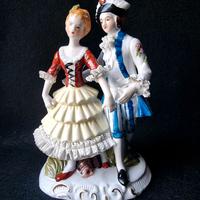 Statuina in porcellana da collezione Rococo '50