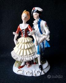 Statuina in porcellana da collezione Rococo '50