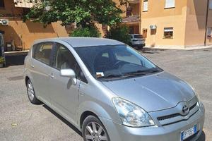 Toyota corolla verso diesel 2004