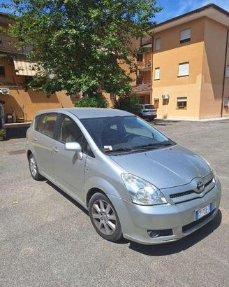 Toyota corolla verso diesel 2004