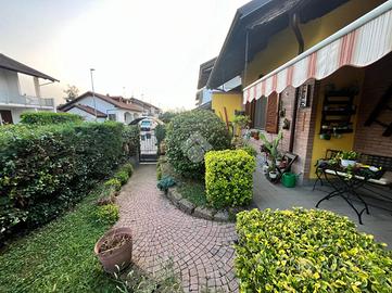 VILLA A SCHIERA A VEROLENGO