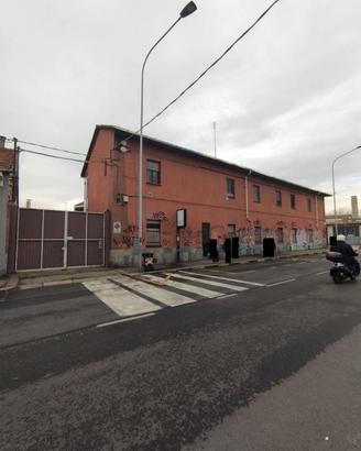 Immobile in asta di 467 m² a Torino