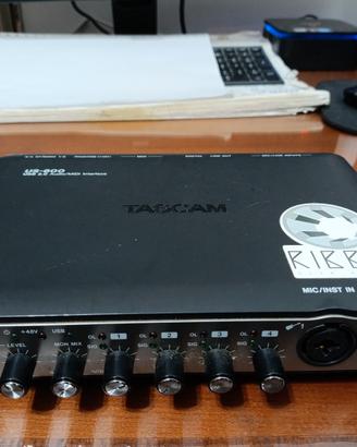 Tascam  US600