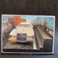 Modellino auto 007 Cadillac Corvorado 1/43