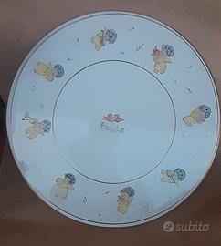 Piatto da portata grande con decorazioni 