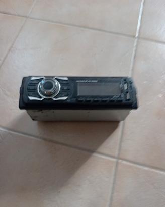 autoradio alpine cde 133 BT e altra autoradio 