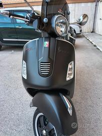 Vespa GTS 300 super sport
