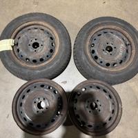 Cerchi 14 Fiat con 2 gomme invernali 175/65 R14