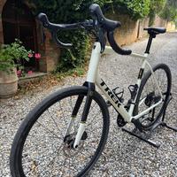 Trek Domane Al 4 Gen 4 (2024) - tg 61 (XL)