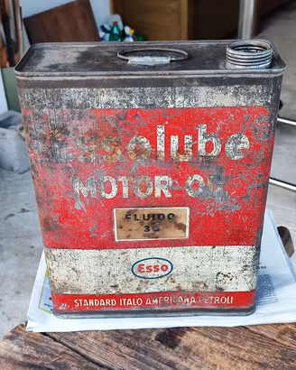 Scatola latta vintage olio Essolube