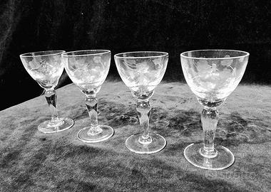 6 Antichi bicchieri da liquore in vetro soffiato