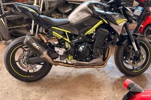 Moto Kawasaki Z900