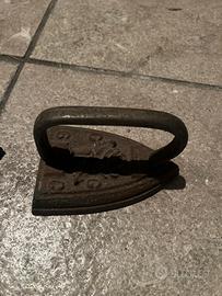 Ferro da stiro in ferro