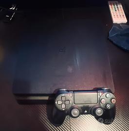 play 4 usata e joystick