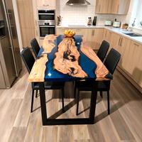 ✨Tavoli artigianali in legno e resina✨