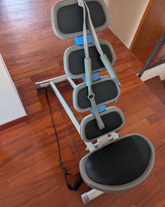 Panca multifunzionale per addominali e fitness 