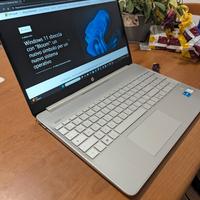 Notebook HP 15 (Come nuovo - Garanzia Amazon)