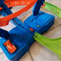 pista hot wheels tornado 