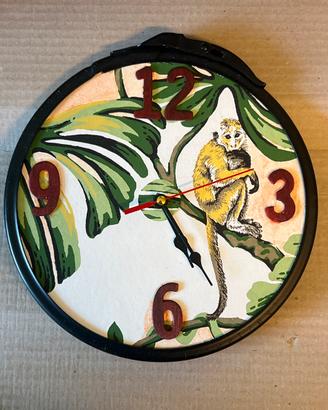 Orologio realizzato a mano