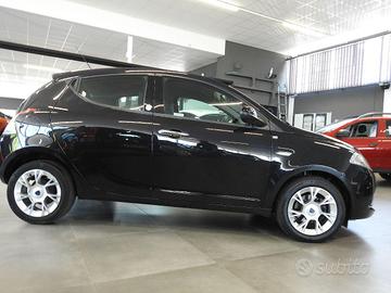 LANCIA - Ypsilon - 1.2 69 CV 5p. GPL Ecochic Gold
