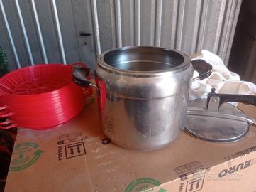 Pentola a pressione Eternium in acciaio inox 