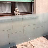 Porta a vetro temprato scorrevole filo muro