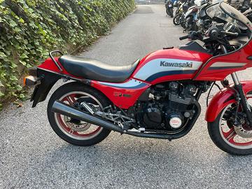 Kawasaki GPZ 550 Anno 1984