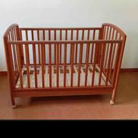 lettino con biancheria Pali