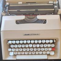 macchina da scrivere Olivetti 