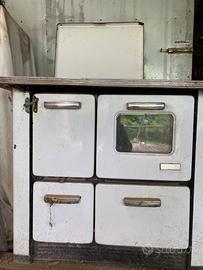 Cucina economica a legna