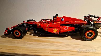 F1 Ferrari SF-24 Replica compatibile 42207