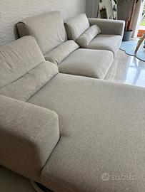 Divano in tessuto sfoderabile, schienale regolabil