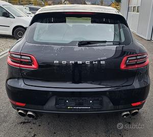 Porsche Macan 2014 portellone,fanali,paraurti